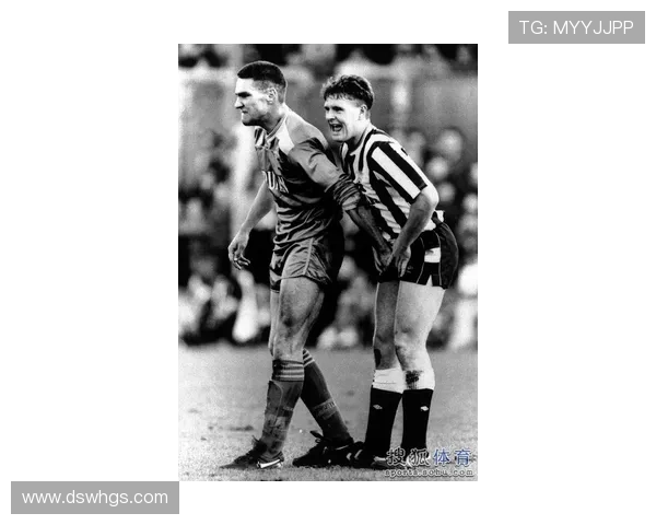 梅西领衔国际足球巨星云集的最新转会动态及赛季前瞻分析